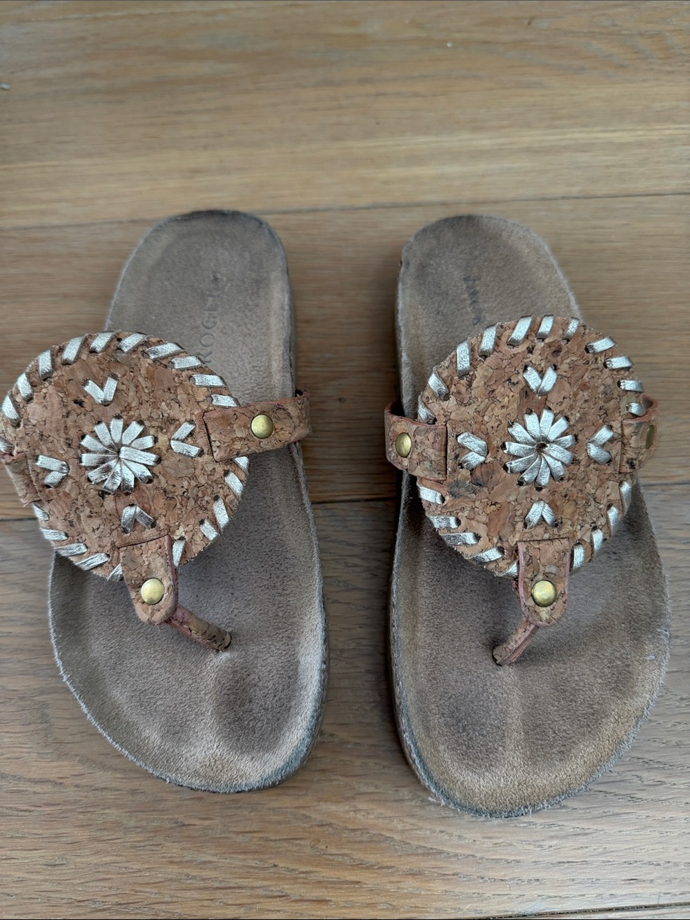 Jack Rogers Cork Medallion Tan Brown Women’s Thong Sandals